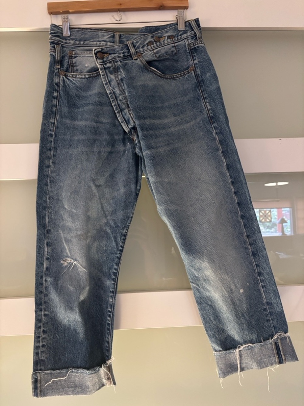 R13 Jean 27